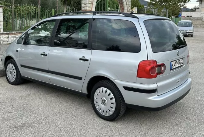 Auto in Vendita a Tirana - 5,000 Euro