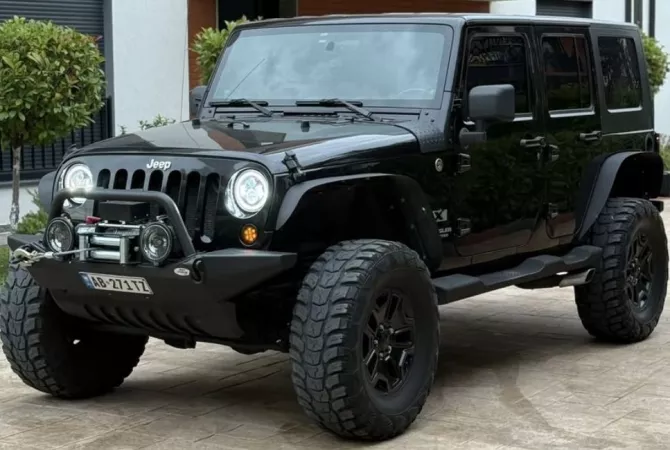 Auto in Vendita a Tirana - 19,000 Euro