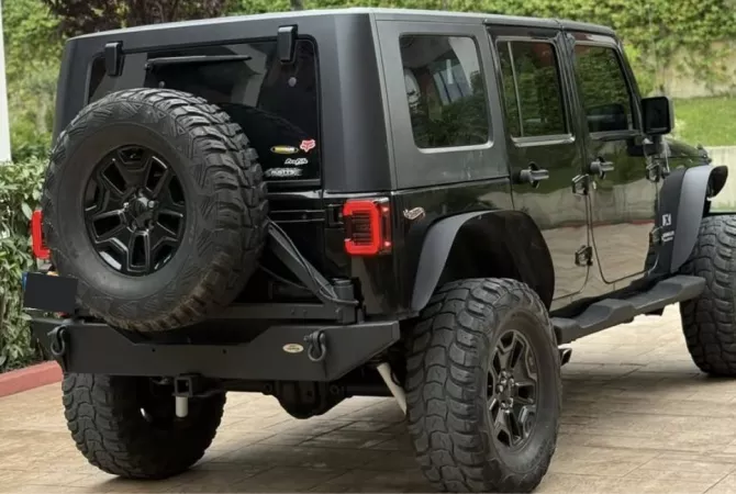 Auto in Vendita a Tirana - 19,000 Euro