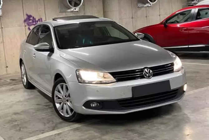 Auto in Vendita a Tirana - 6,800 Euro