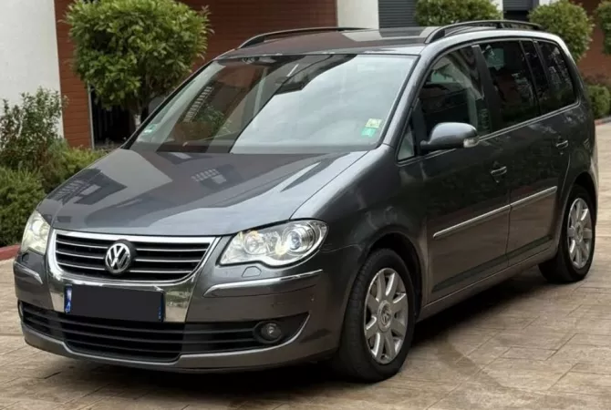 Auto in Vendita a Tirana - 4,400 Euro