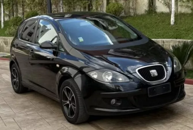 Auto in Vendita a Tirana - 4,200 Euro