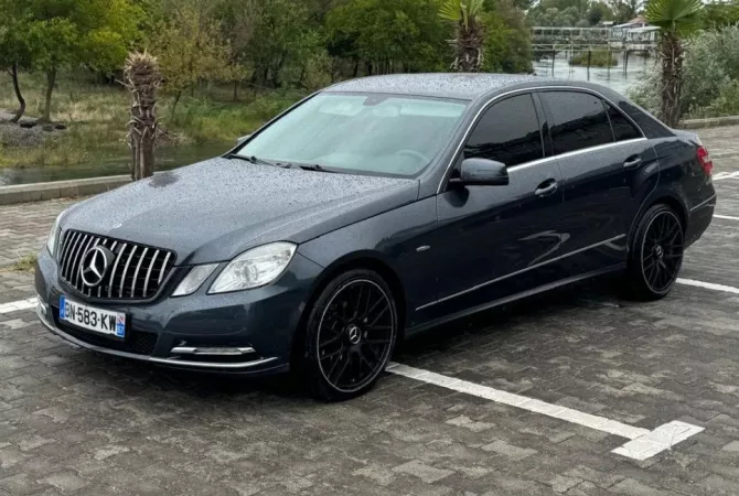 Auto in Vendita a Tirana - 9,500 Euro