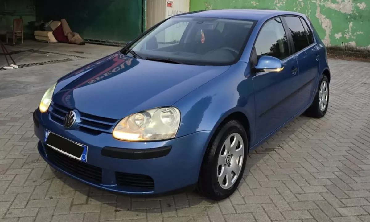 Auto in Vendita a Tirana, Volkswagen, 2005 gasoline-gas,Kambio Manual Pagamento 3,500  Euro.