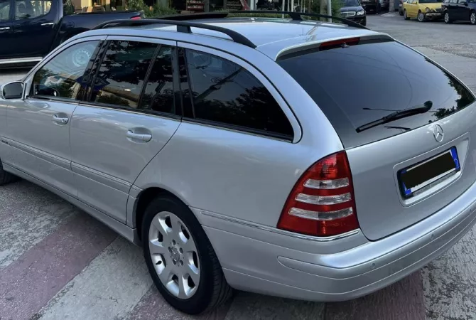 Auto in Vendita a Tirana - 4,350 Euro