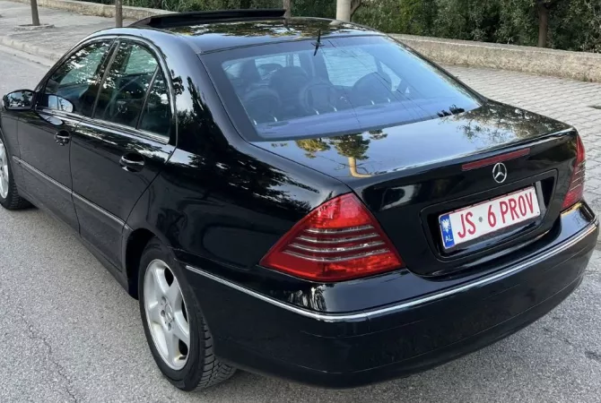 Auto in Vendita a Tirana - 3,900 Euro