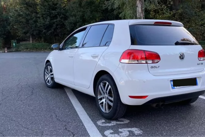 Auto in Vendita a Tirana - 6,800 Euro