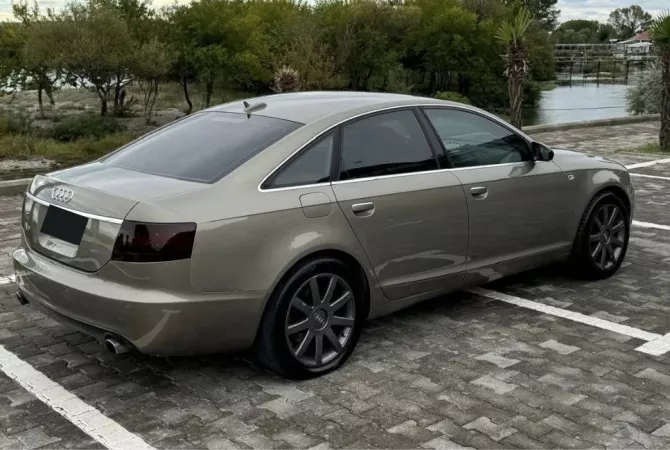 Auto in Vendita a Tirana - 4,500 Euro