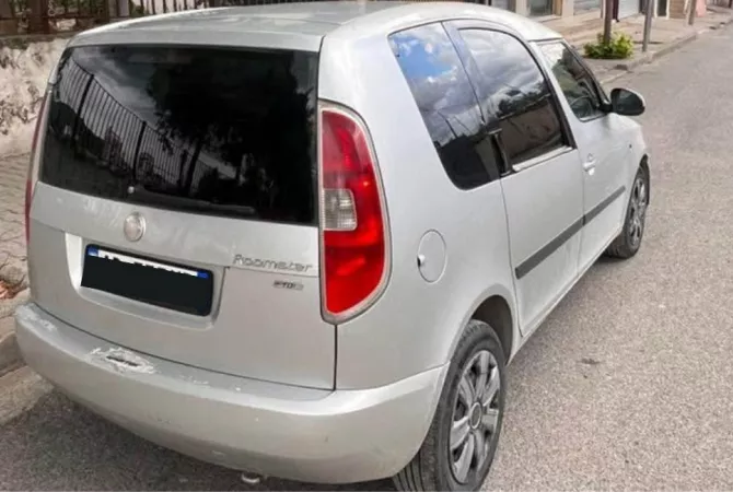 Auto in Vendita a Tirana - 2,900 Euro