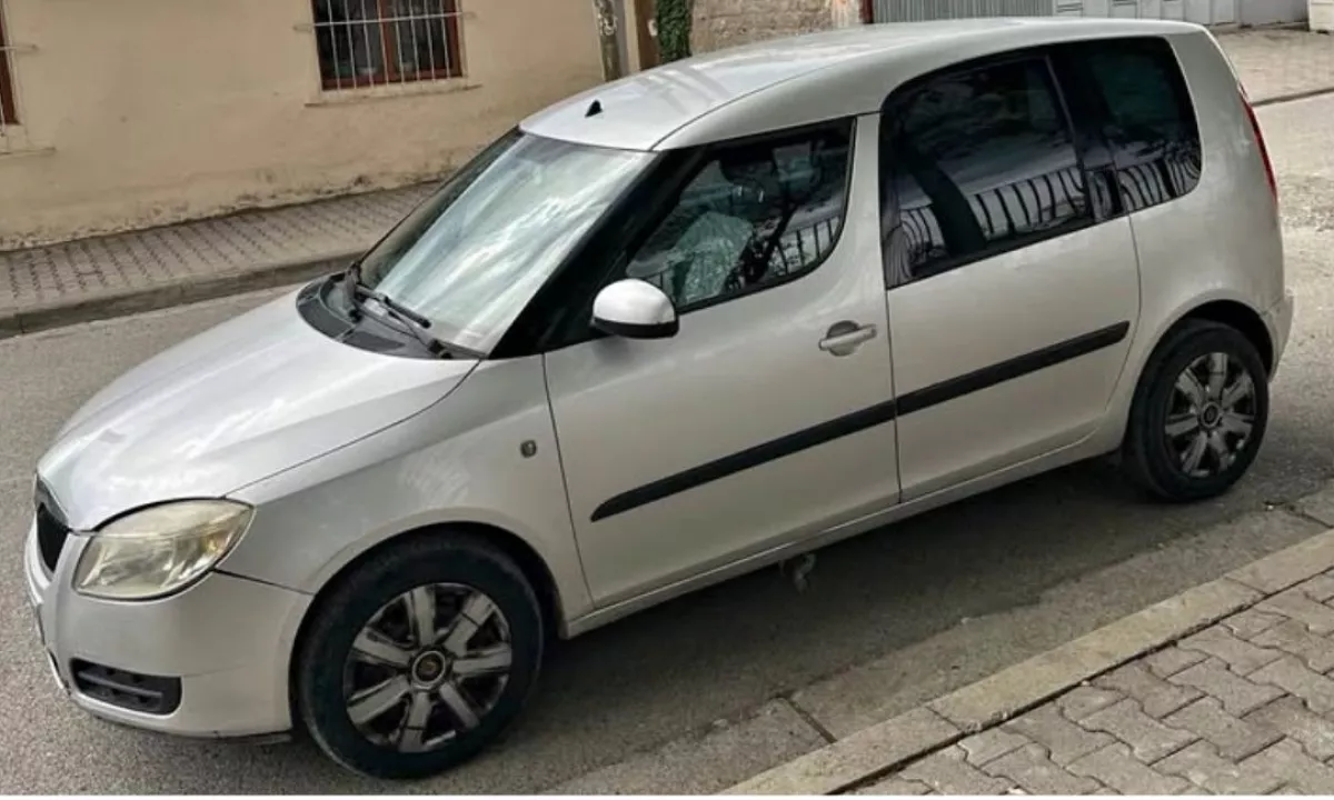 Auto in Vendita a Tirana, Skoda, 2008 Diesel,Kambio Manual Pagamento 2,900  Euro.