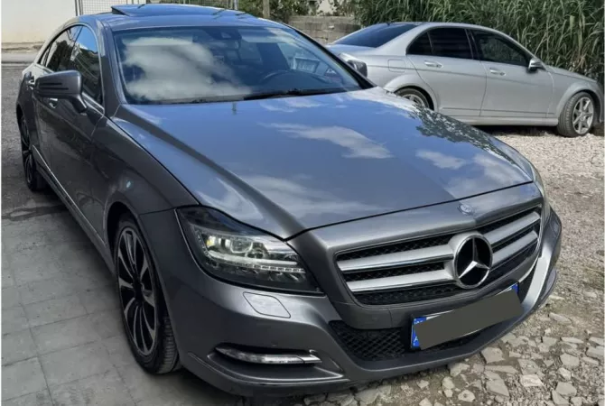 Auto in Vendita a Tirana - 12,500 Euro