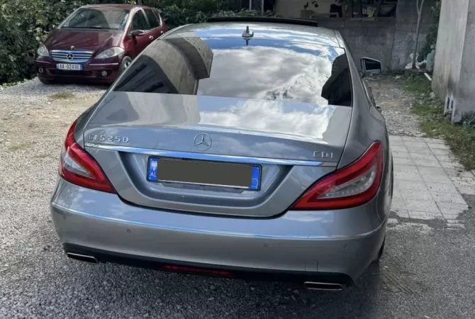 Auto in Vendita a Tirana - 12,500 Euro