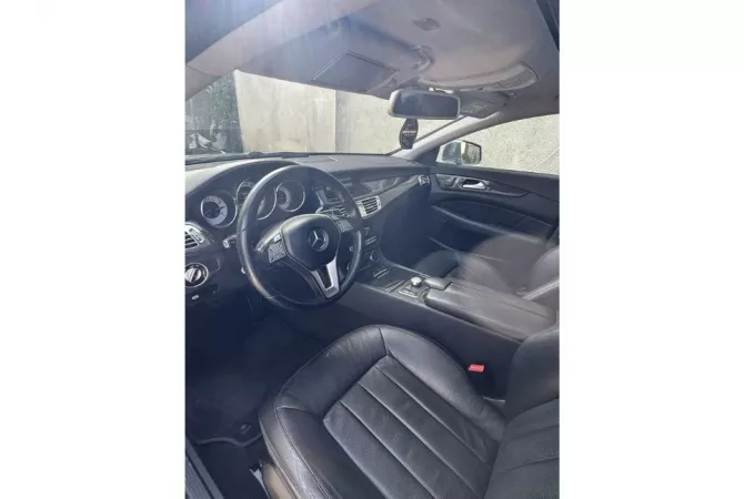 Auto in Vendita a Tirana - 12,500 Euro