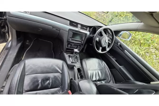 Auto in Vendita a Berat - 2,200 Euro