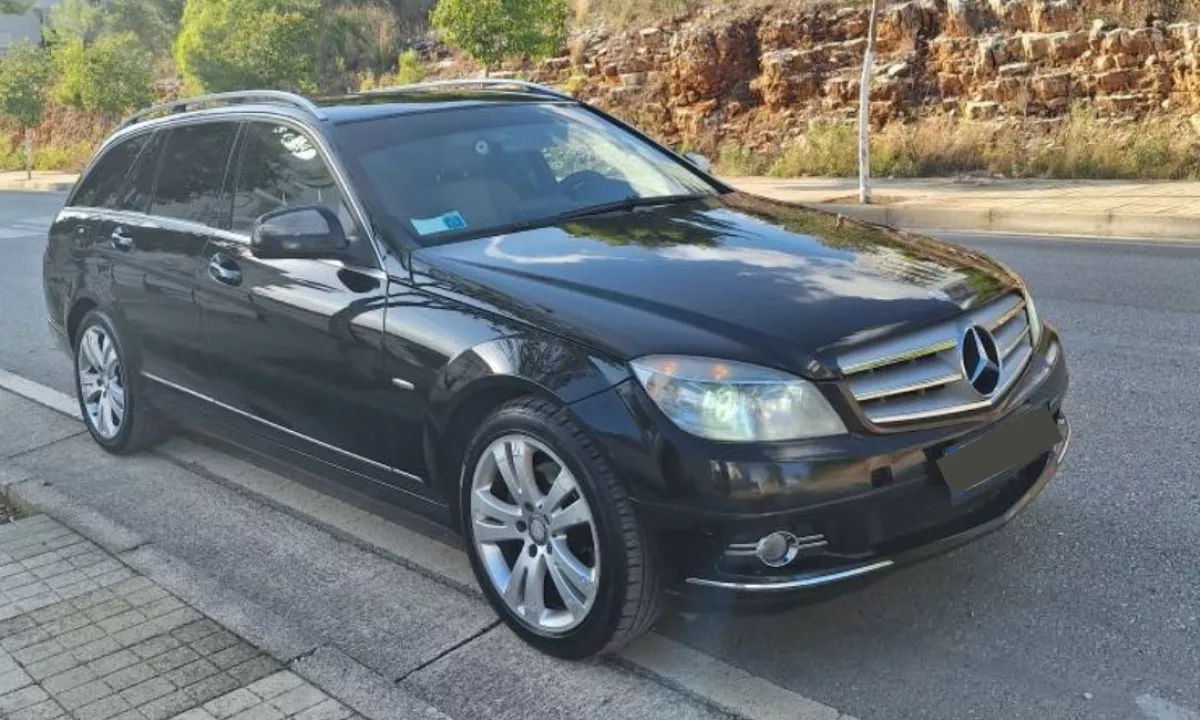 Auto in Vendita a Tirana, Mercedes-Benz, 2009 gasoline-gas,Kambio Automatik Pagamento 5,800  Euro.