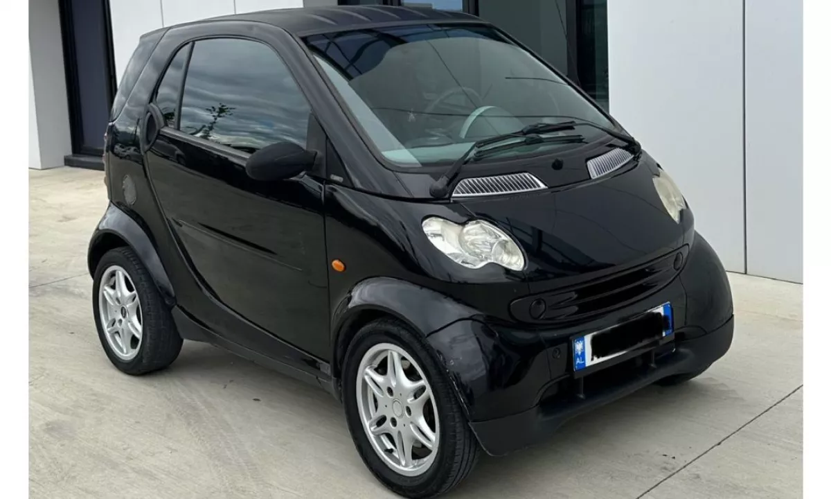 Auto in Vendita a Tirana, Smart, 2006 Diesel,Kambio Automatik Pagamento 2,300  Euro.