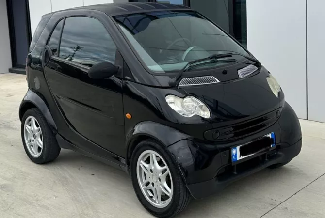 Auto in Vendita a Tirana - 2,300 Euro