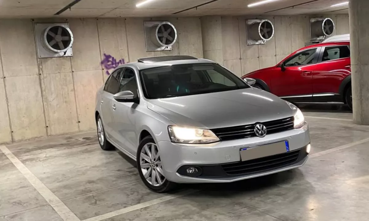 Auto in Vendita a Tirana, Volkswagen, 2013 Diesel,Kambio Automatik Pagamento 6,800  Euro.