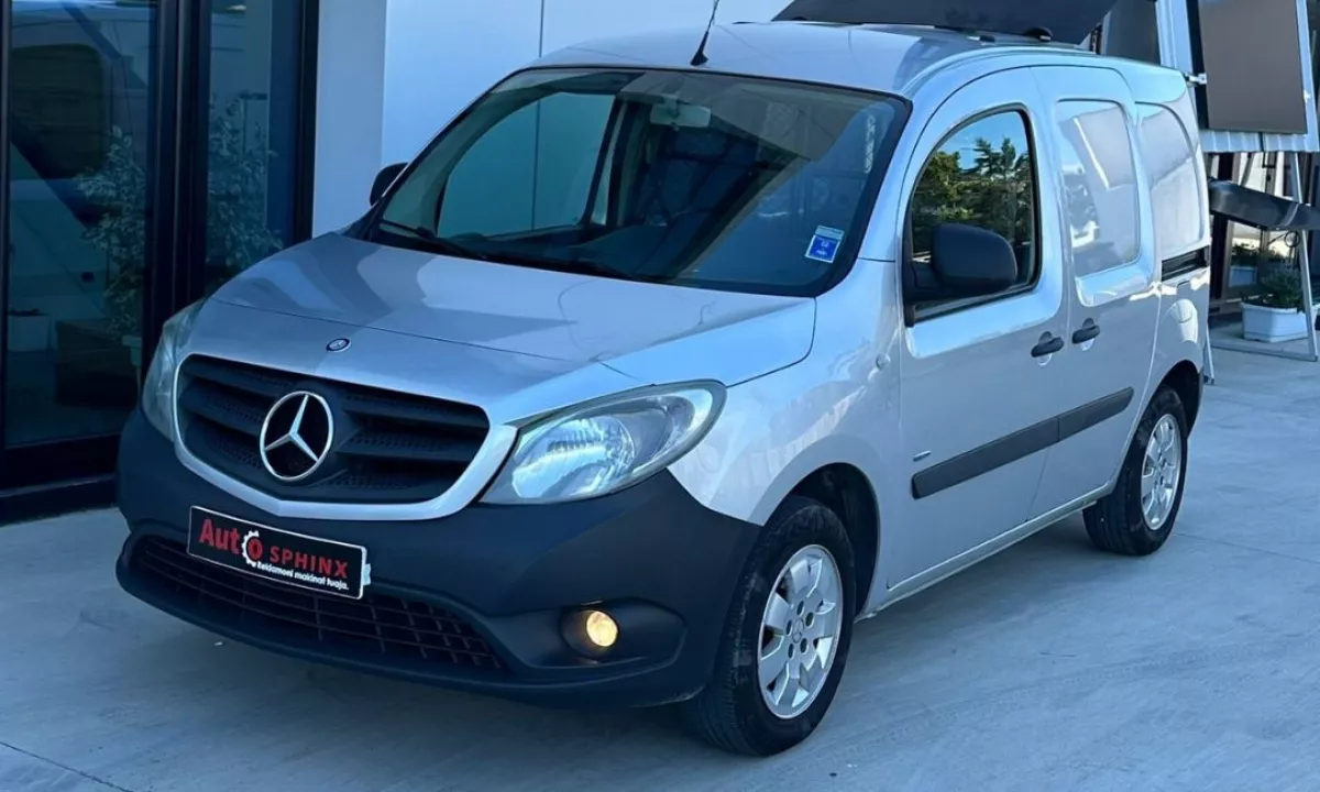 Auto in Vendita a Tirana, Mercedes-Benz, 2013 Diesel,Kambio Manual Pagamento 6,900  Euro.
