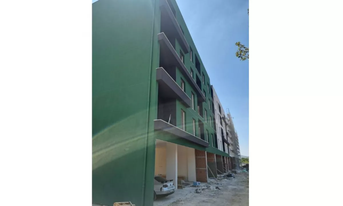 Shtepi ne shitje Apartament ne Tirane, 1+1, Mobilimi Bosh, pa mobiluar, Pagesa 64,000  Euro.