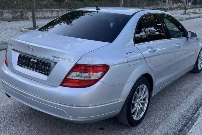 Auto in Vendita a Tirana - 5,200 Euro