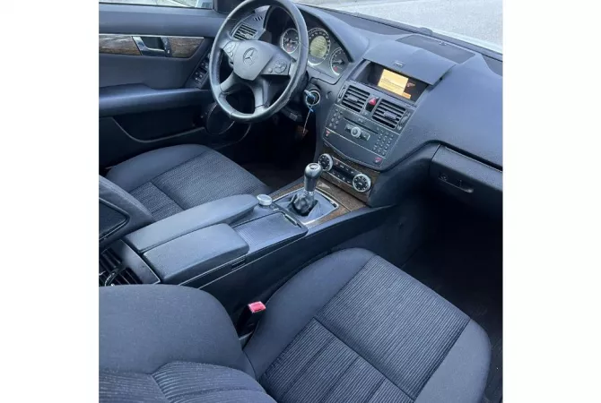 Auto in Vendita a Tirana - 5,200 Euro