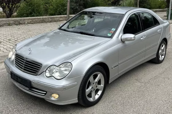 Auto in Vendita a Tirana - 4,000 Euro