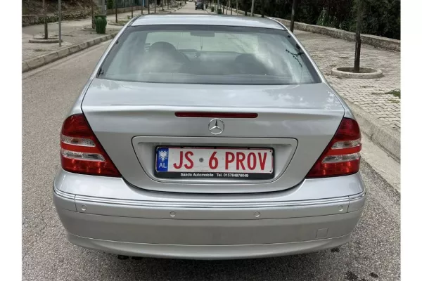 Auto in Vendita a Tirana - 4,000 Euro