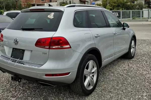 Auto in Vendita a Tirana - 9,450 Euro