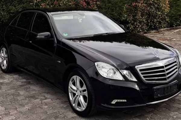 Auto in Vendita a Tirana - 8,400 Euro