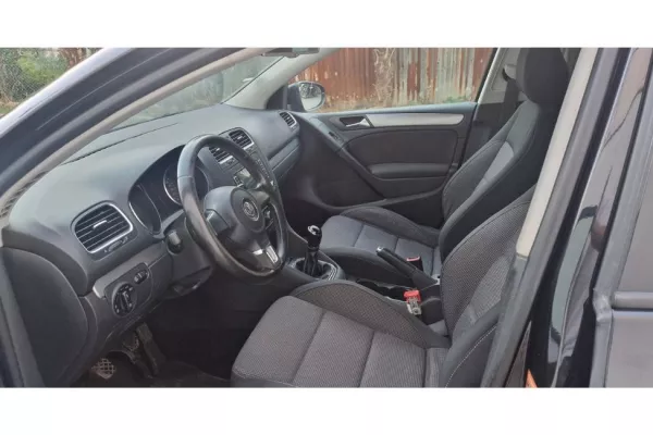 Auto in Vendita a Tirana - 4,400 Euro