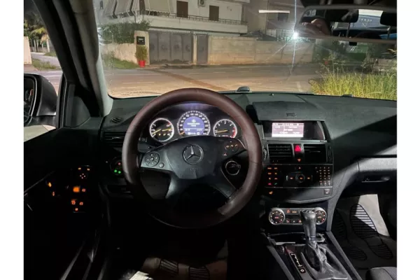 Auto in Vendita a Tirana - 4,700 Euro