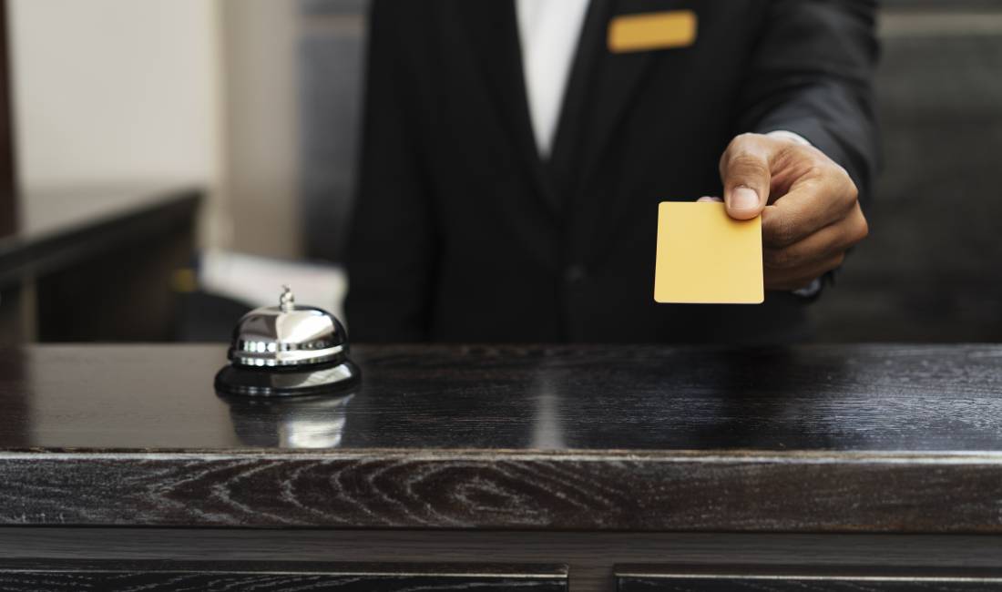 Njoftime Pune ne Tirane, Profesioni Receptionist turni 3 , Fillestar/Pak eksperience, Pagesa 650  Euro.