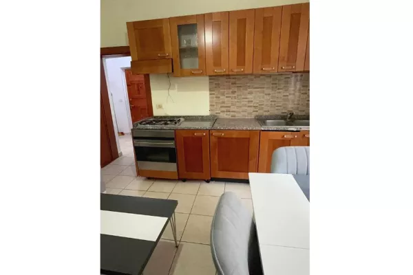 Shtepi me qera Apartament ne Durres, 2+1, Mobilimi E mobiluar, Pagesa 400  Euro.