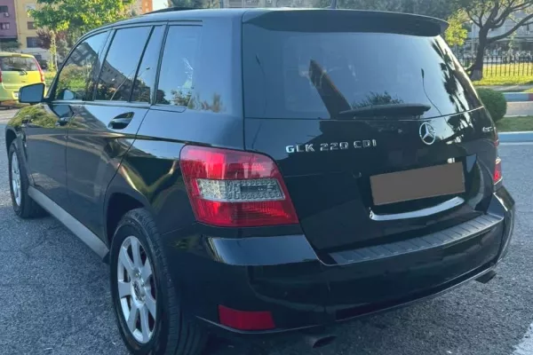 Auto in Vendita a Tirana - 9,300 Euro