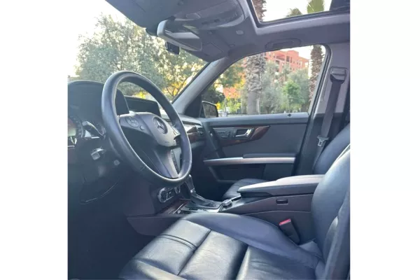 Auto in Vendita a Tirana - 9,300 Euro