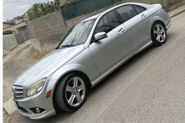 Auto in Vendita a Tirana - 8,000 Euro