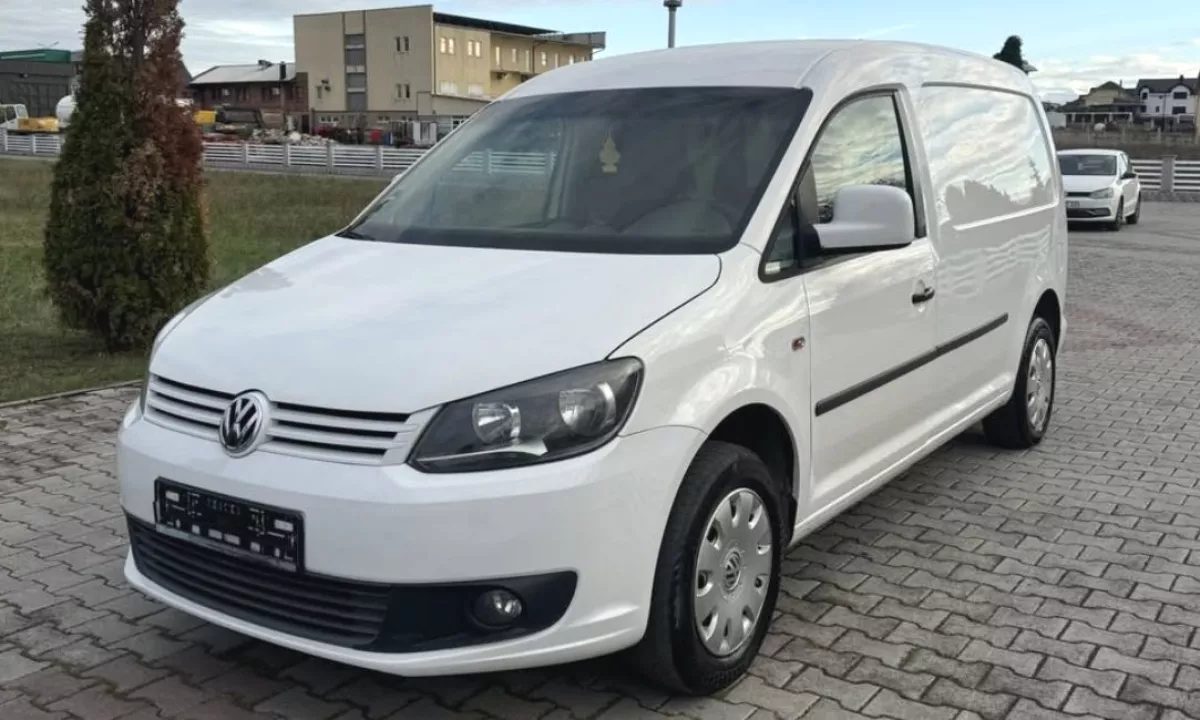 Auto in Vendita a Pristina, Volkswagen, 2011 Diesel,Kambio Automatik Pagamento 7,400  Euro.