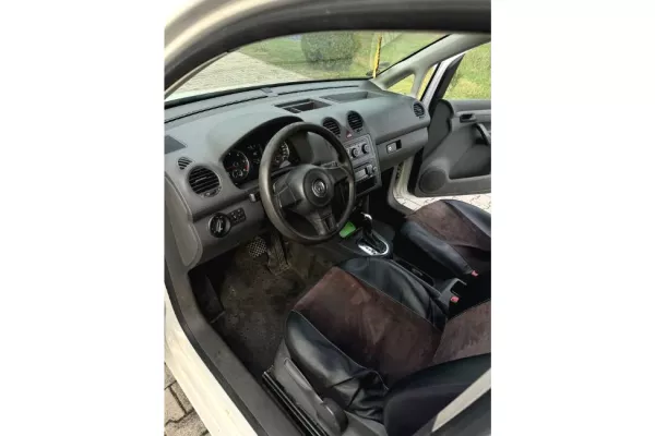 Auto in Vendita a Pristina - 7,400 Euro