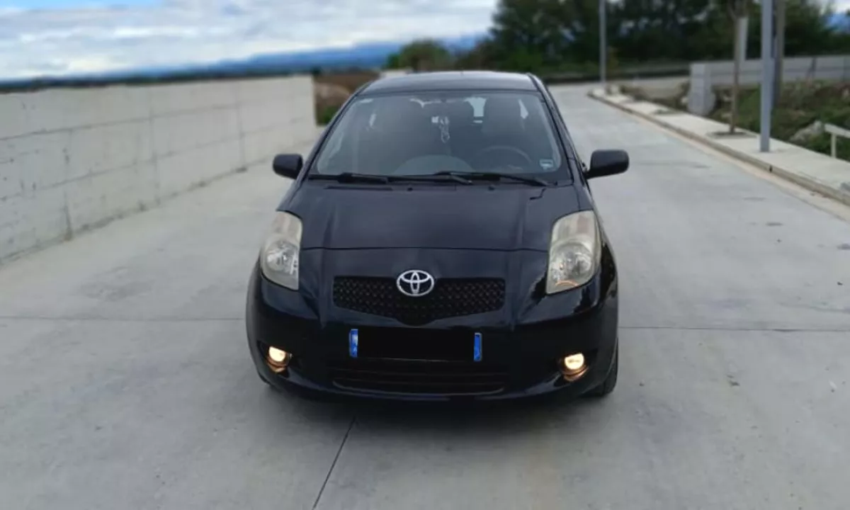 Auto in Vendita a Durazzo, Toyota, 2008 Diesel,Kambio Manual Pagamento 3,999  Euro.