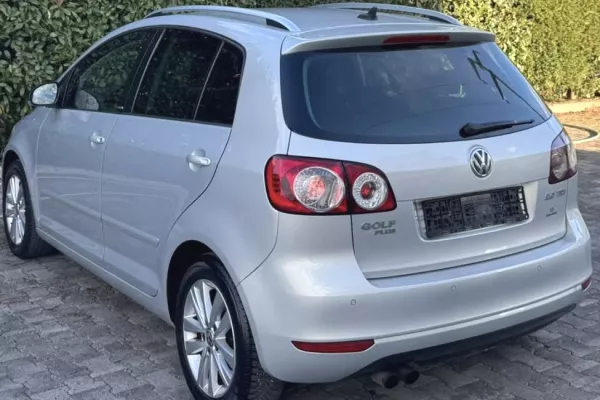 Auto in Vendita a Tirana - 6,800 Euro