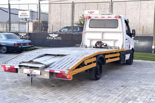 Auto in Vendita a Tirana - 15,500 Euro