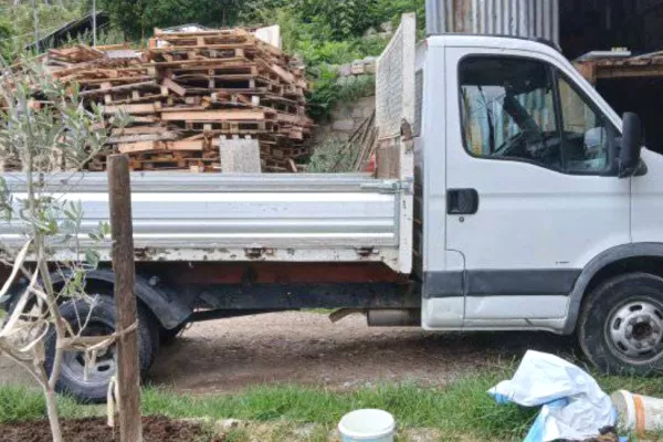 Auto in Vendita a Tirana - 13,000 Euro