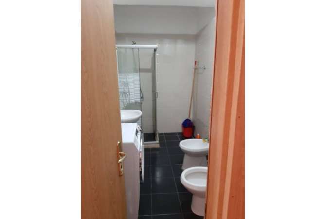 Appartamento in affitto a Tirana 2+1, Arredato