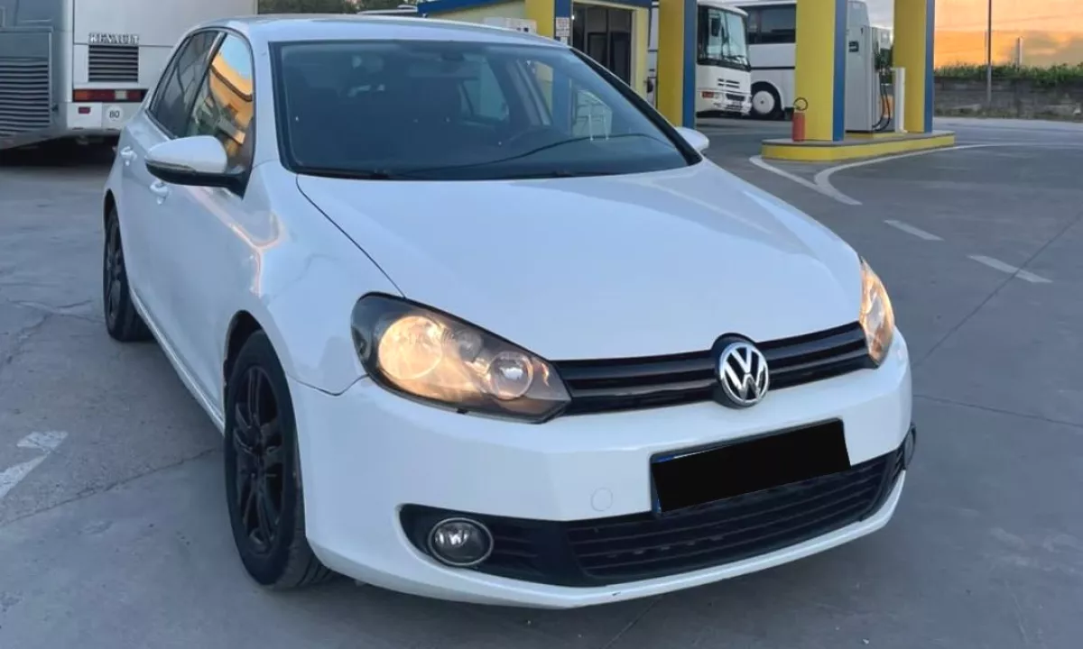 Auto in Vendita a Tirana, Volkswagen, 2009 Diesel,Kambio Manual Pagamento 4,200  Euro.
