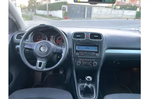 Auto in Vendita a Tirana - 4,200 Euro
