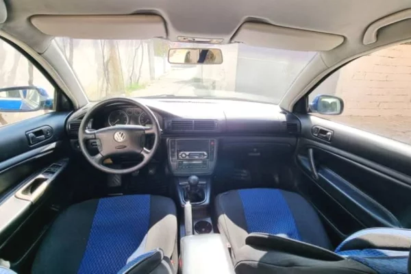 Auto in Vendita a Tirana - 2,300 Euro