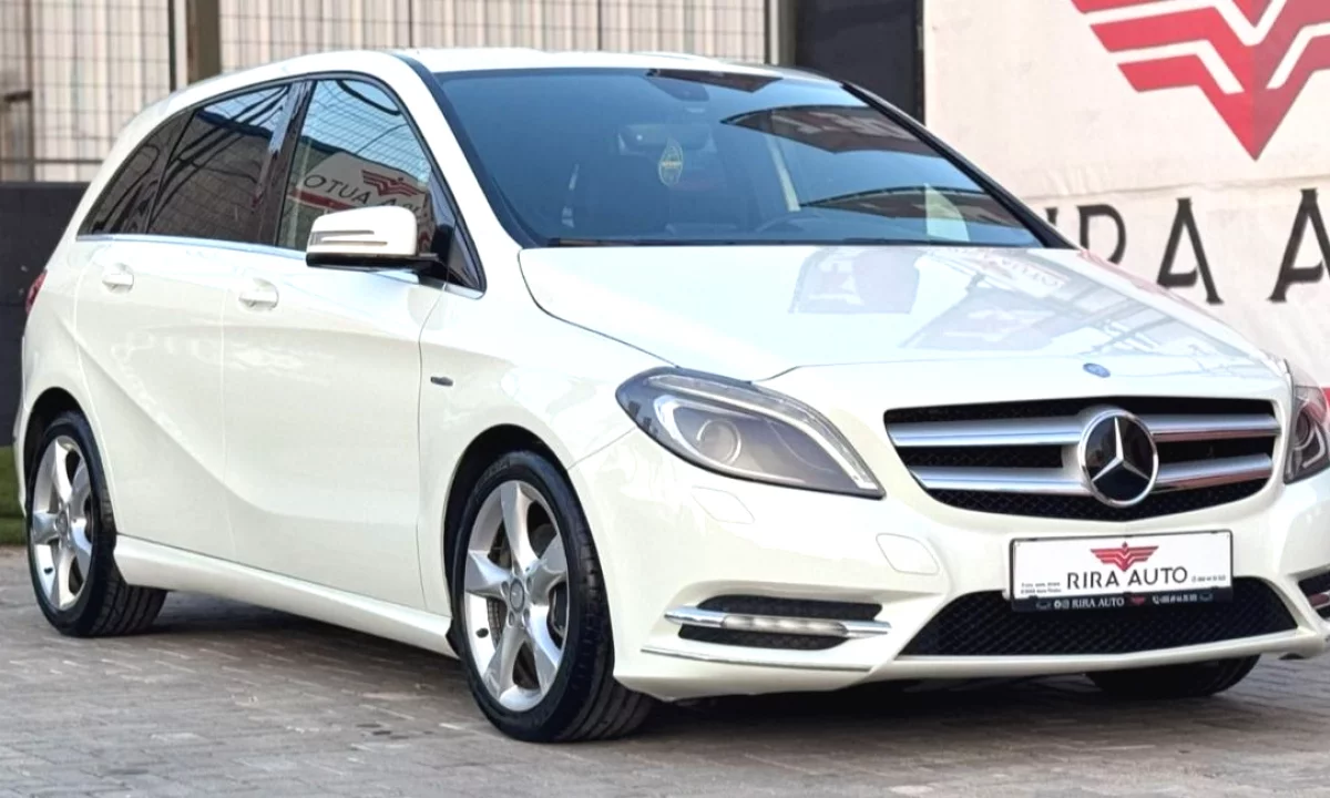 Auto in Vendita a Tirana, Mercedes-Benz, 2012 Diesel,Kambio Automatik Pagamento 8,800  Euro.