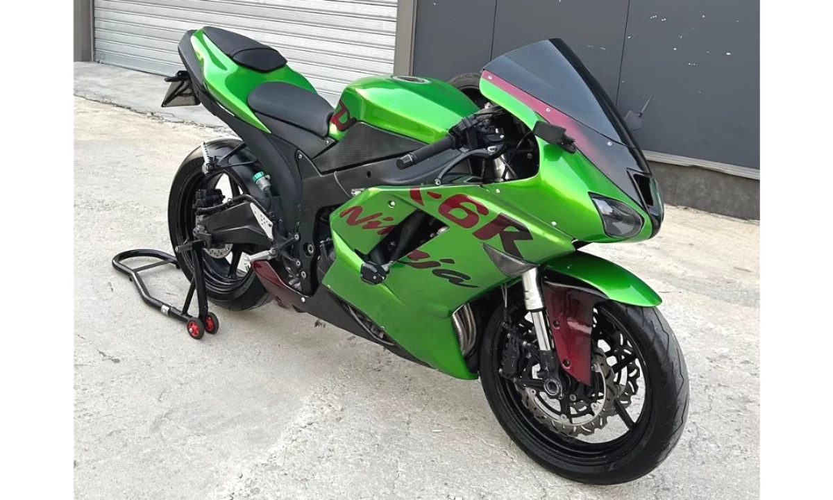 Shitet Kawasaki Ninja ZX6R 600