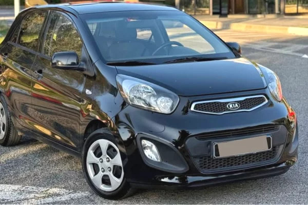 Auto in Vendita a Tirana - 5,300 Euro